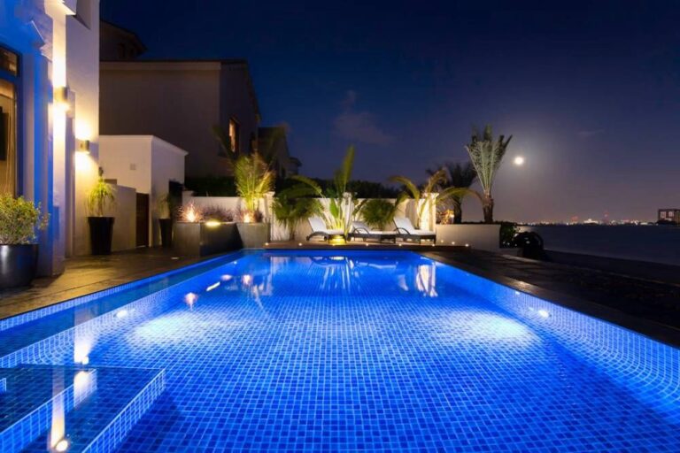 Read more about the article Custom Swimming Pool Features Popular in Dubai for 2025